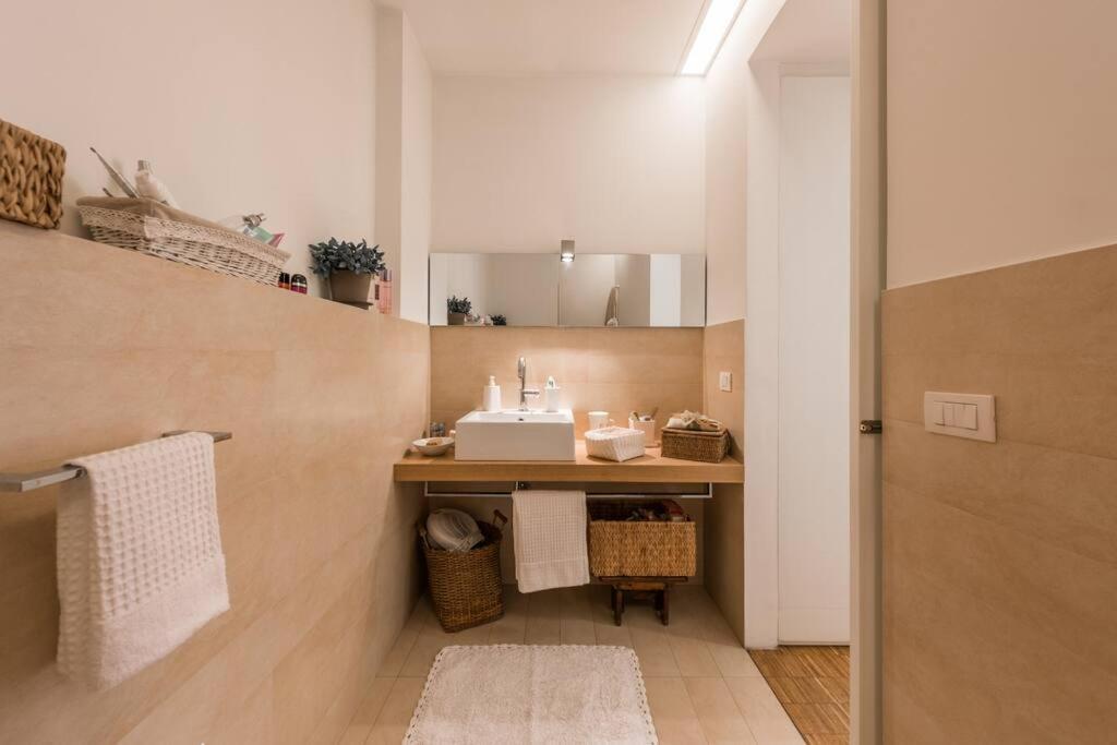 New Cosy Apartment Near To Petruzzelli Theatre Bari Extérieur photo